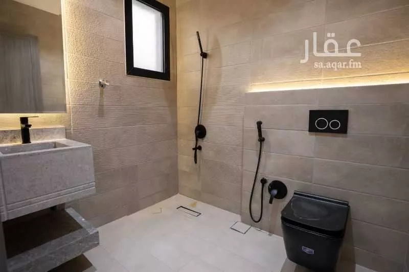 4 bedroom villa in Al Farouq, Riyadh 27