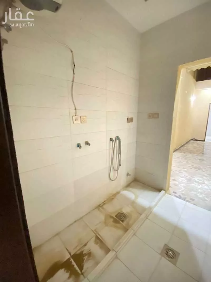 فيلا 16 غرف في النرجس 19