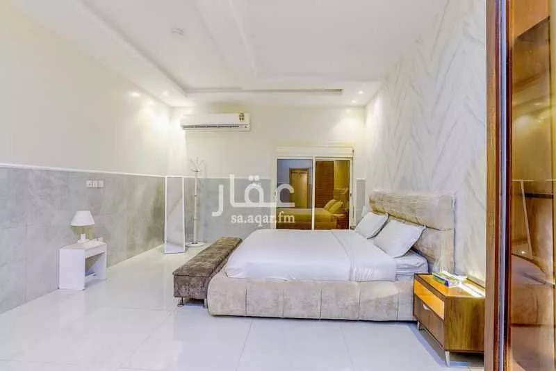 فيلا 5 غرف في الزمرد 3