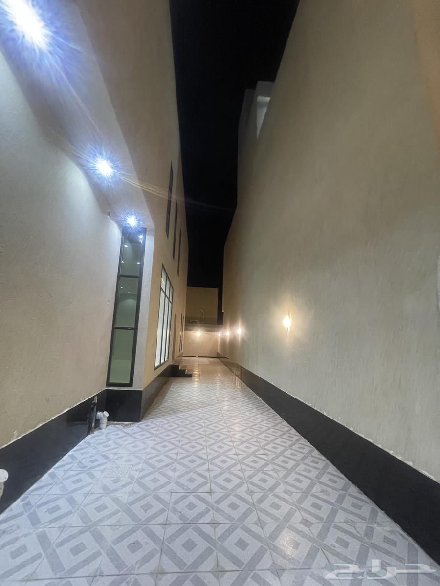 5 bedroom villa in Al Khalidiyyah 5