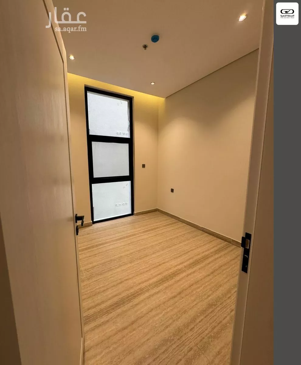 3 bedroom apartment in Al Salamah 6