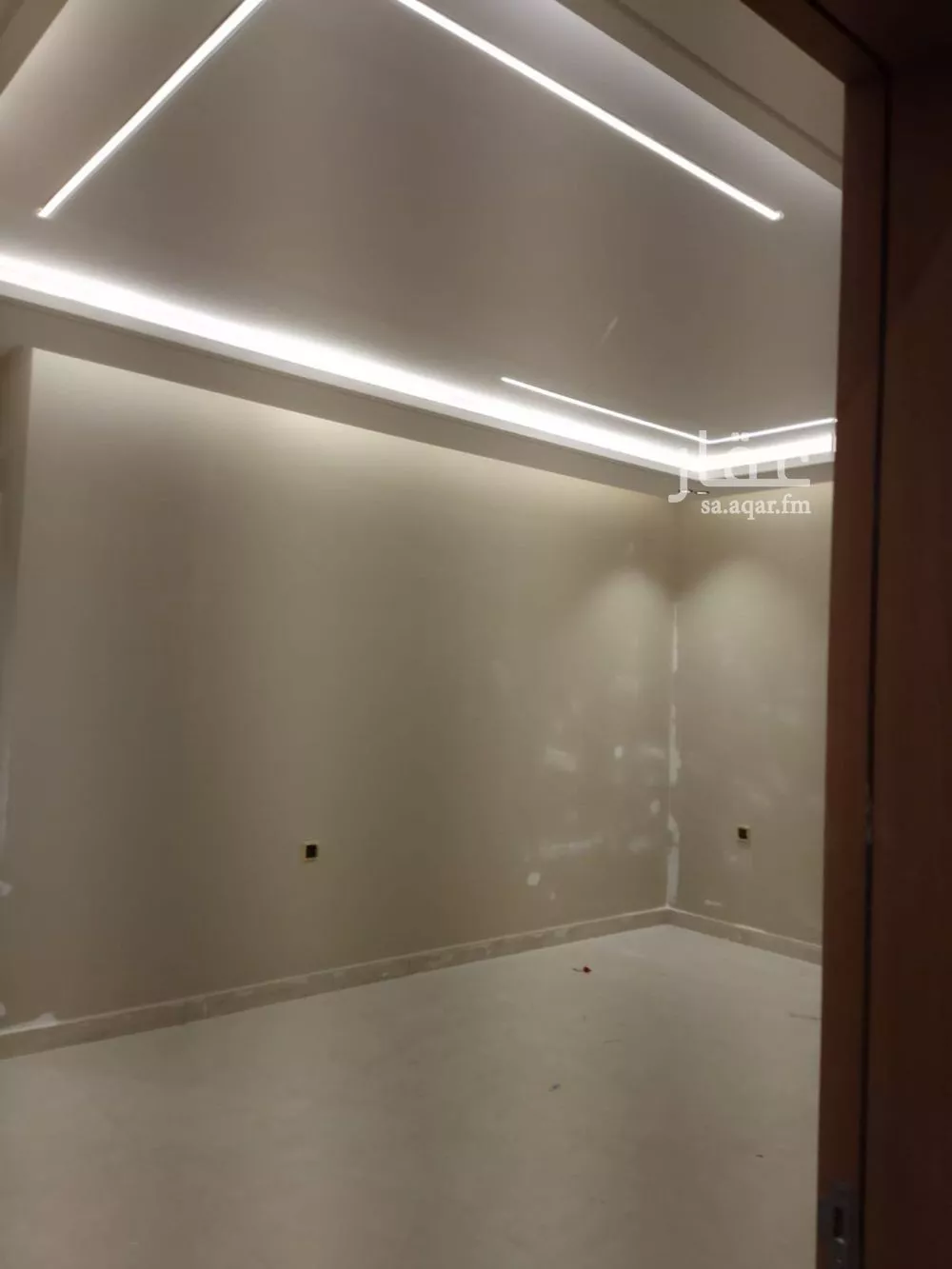 شقة 4 غرف في النزهة 3