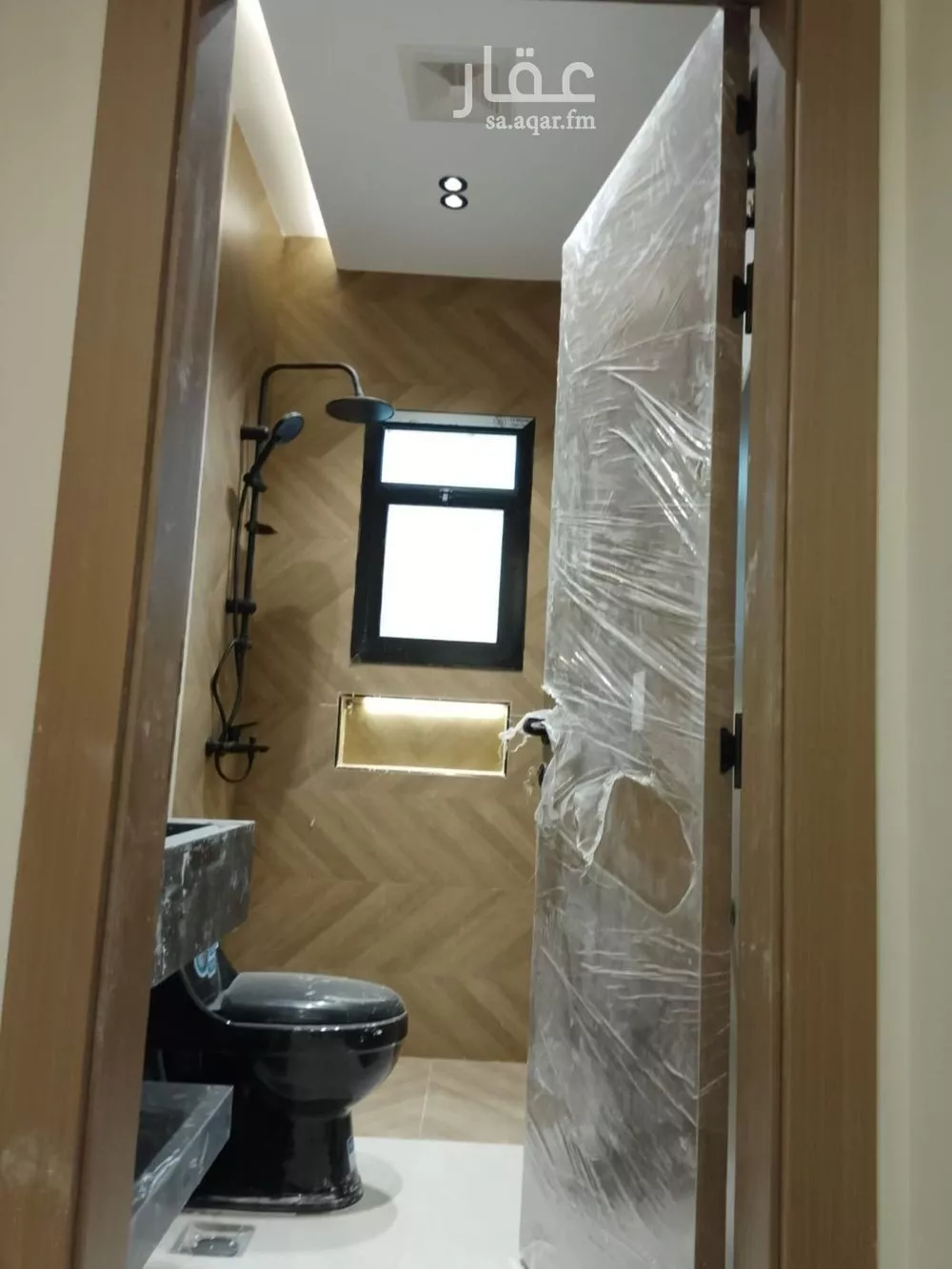 شقة 4 غرف في النزهة 10