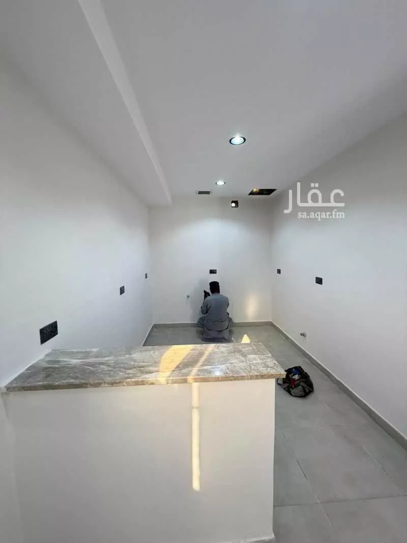 شقة 3 غرف في الرمال 2