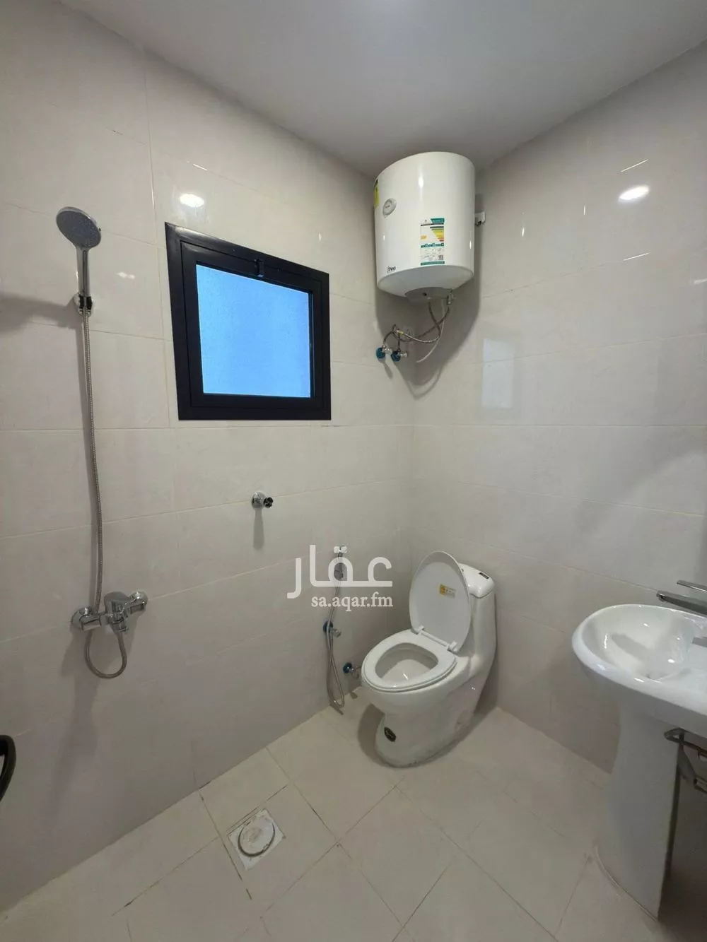 شقة 2 غرف في الثقبة 2