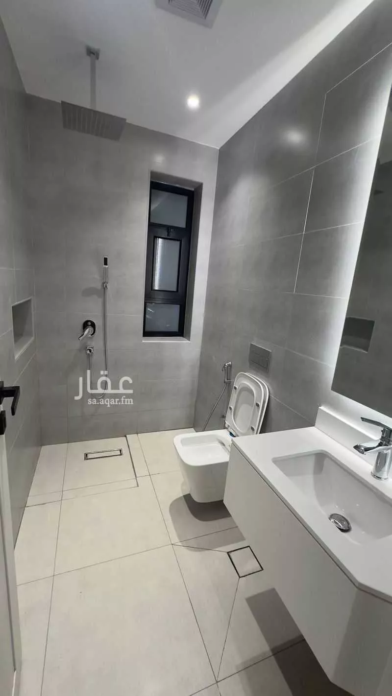 شقة 3 غرف في البحر 16