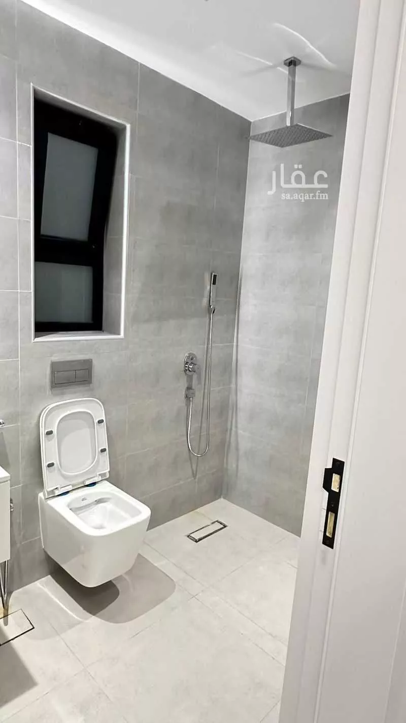 شقة 3 غرف في البحر 17