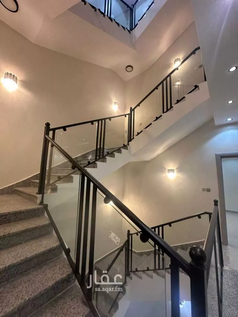 فيلا 7 غرف في نبلاء 3