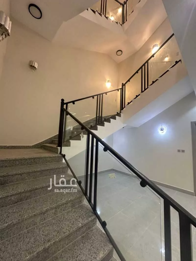 فيلا 7 غرف في نبلاء 4