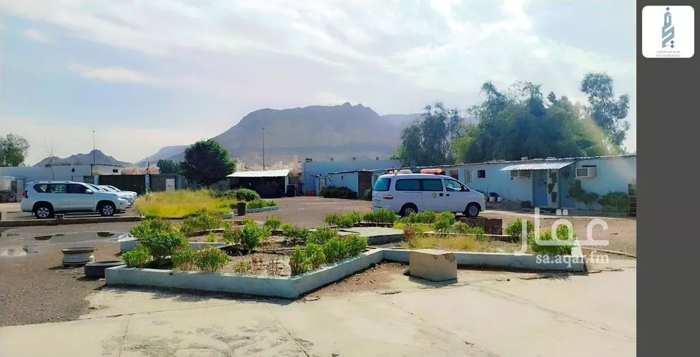 أرض 12945 م² في ذو الحليفة 2