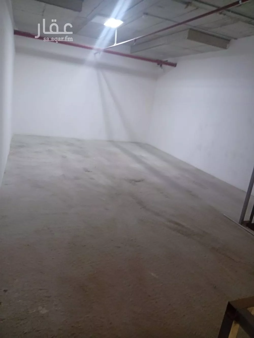 محل 832 م² في الروابي 13