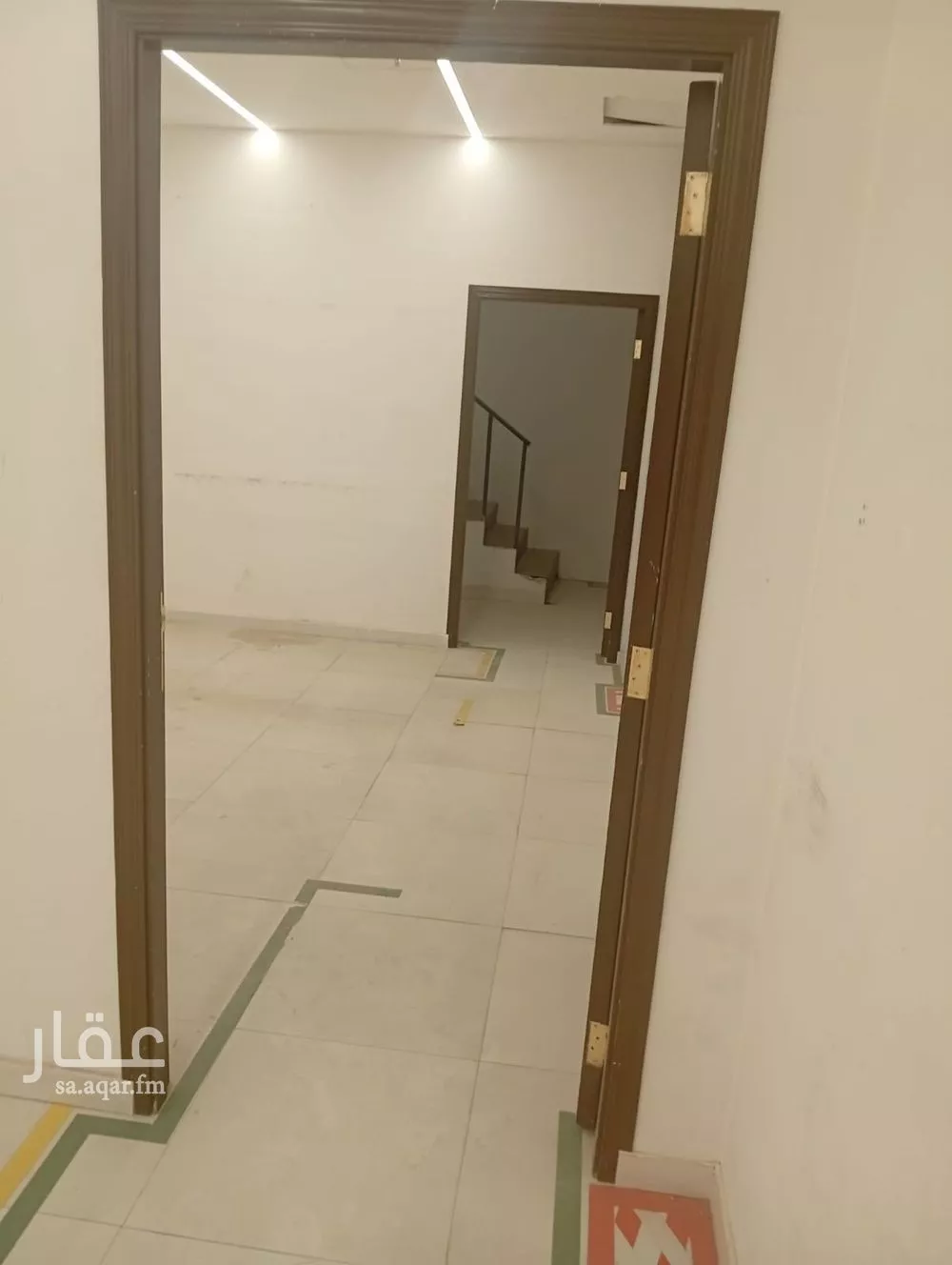 محل 832 م² في الروابي 14