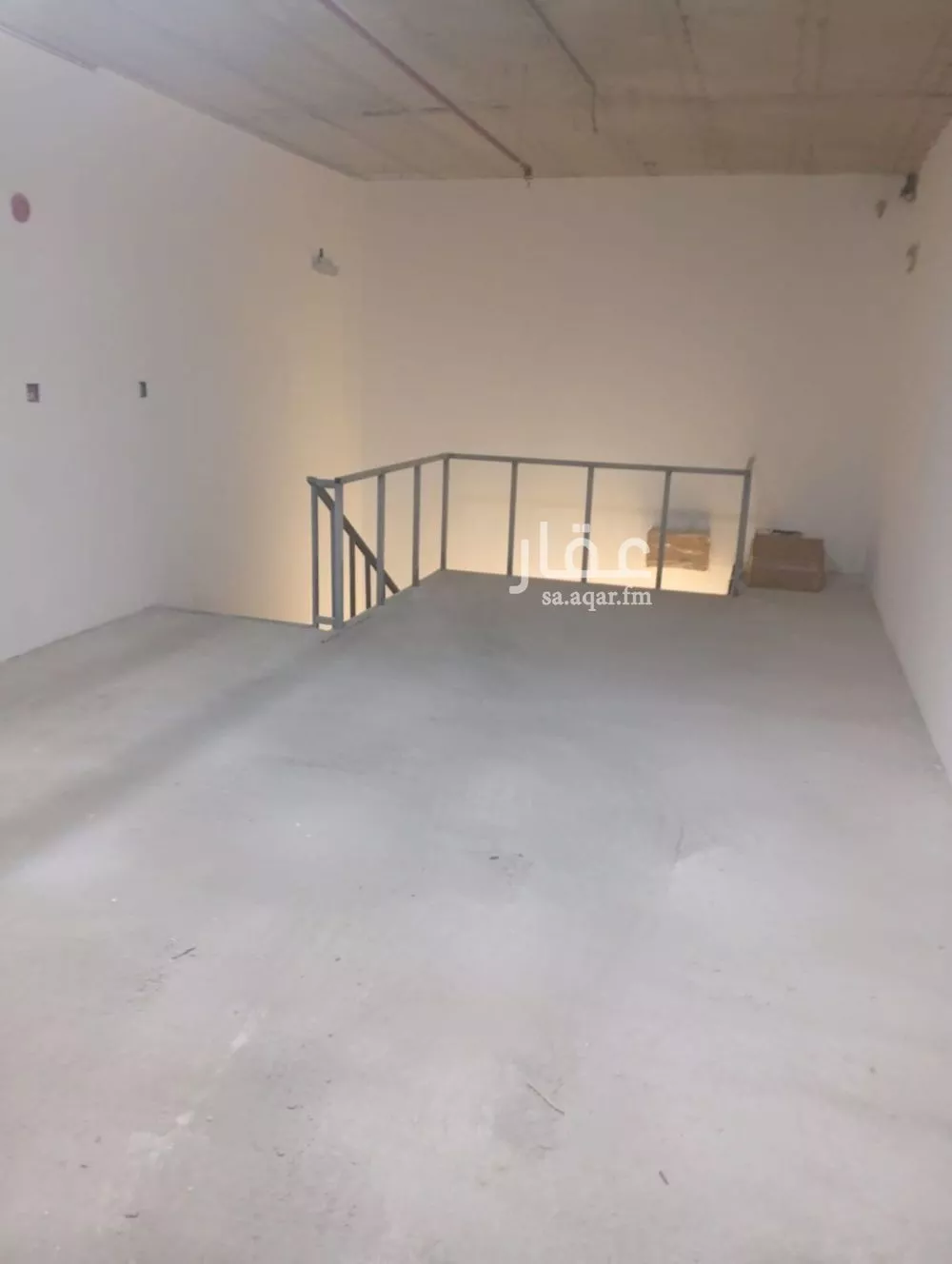 محل 832 م² في الروابي 6