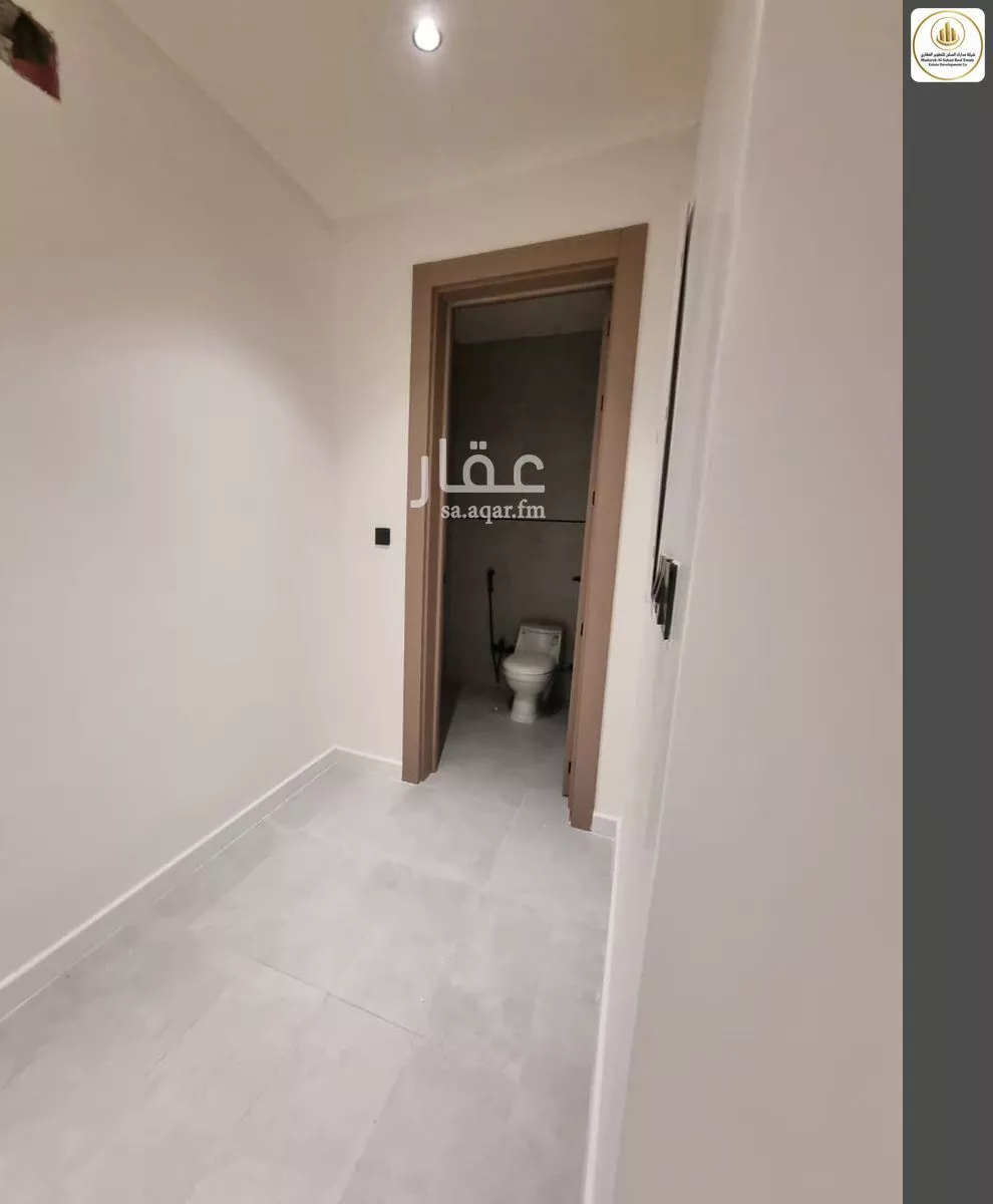 9 bedroom floor in Al Narjis 3