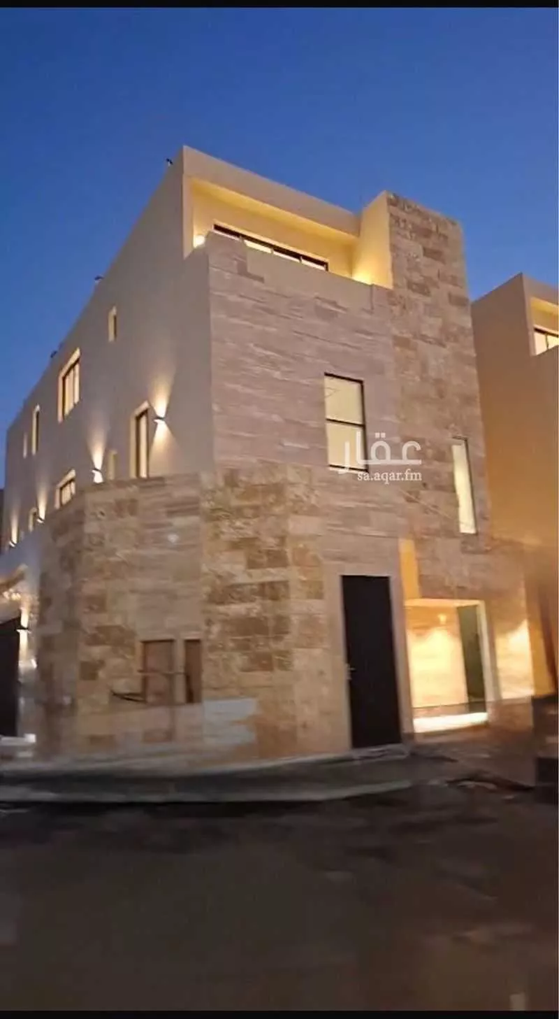 3 bedroom floor in Al Maizilah 3