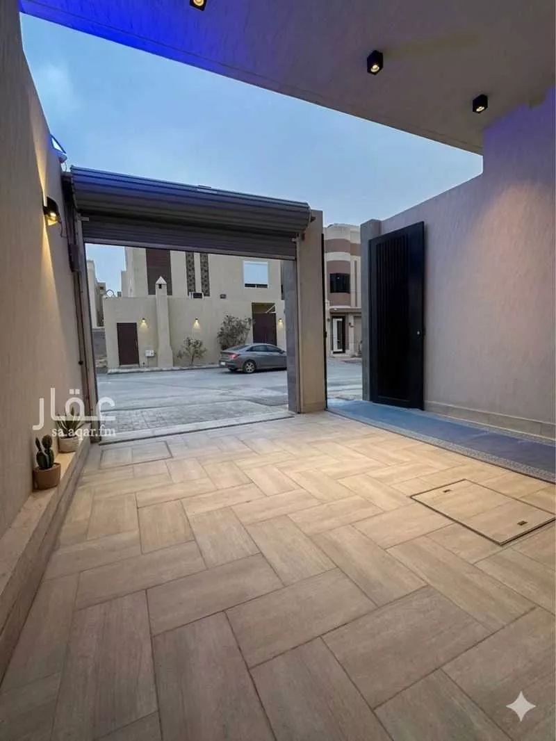 5 bedroom floor in Al Aridh 3