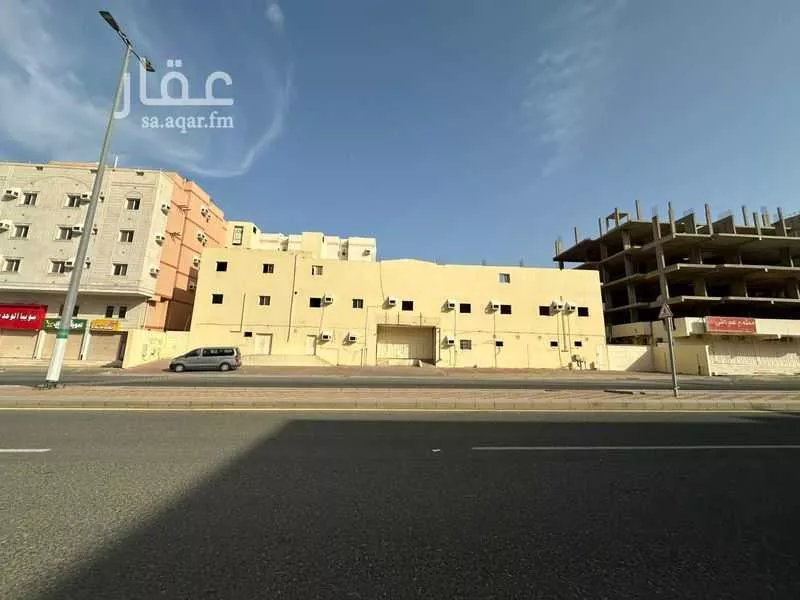 محل 1250 م² في بطحاء قريش 3