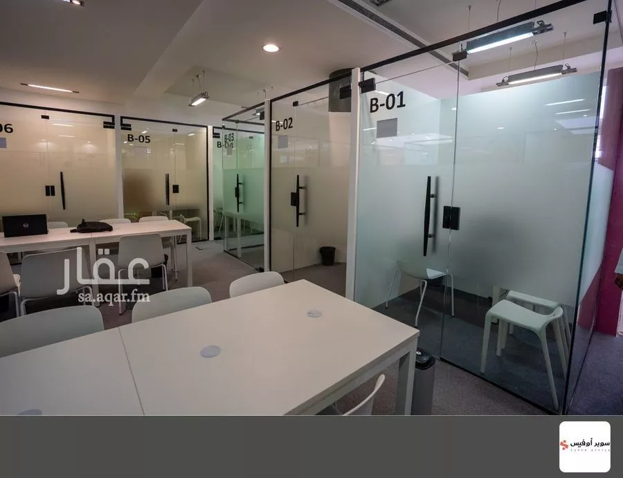 مكتب 10829 م² في الروضة 13