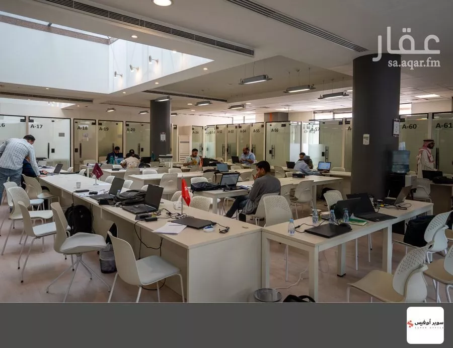 مكتب 10829 م² في الروضة 3