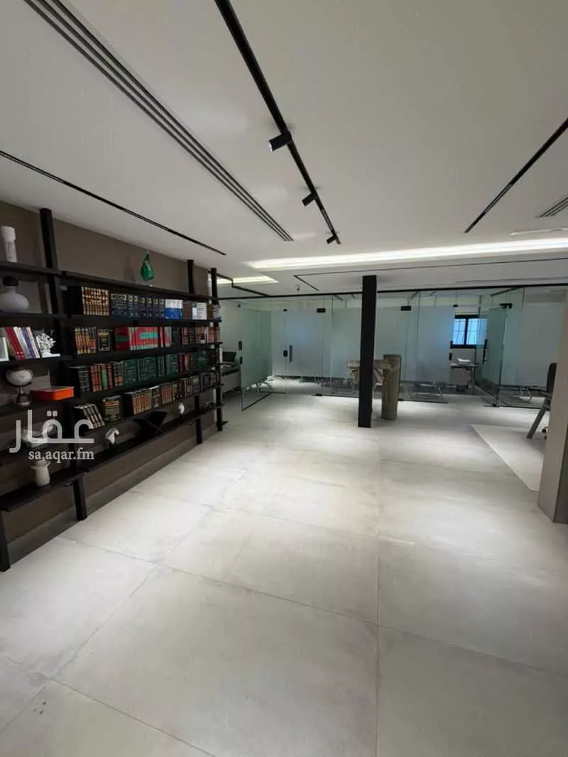 مكتب 791 م² في التعاون 13