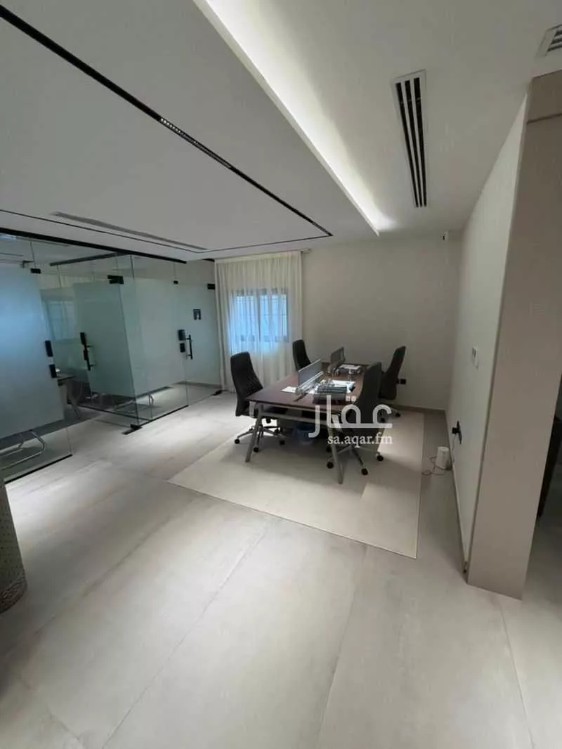 مكتب 791 م² في التعاون 10