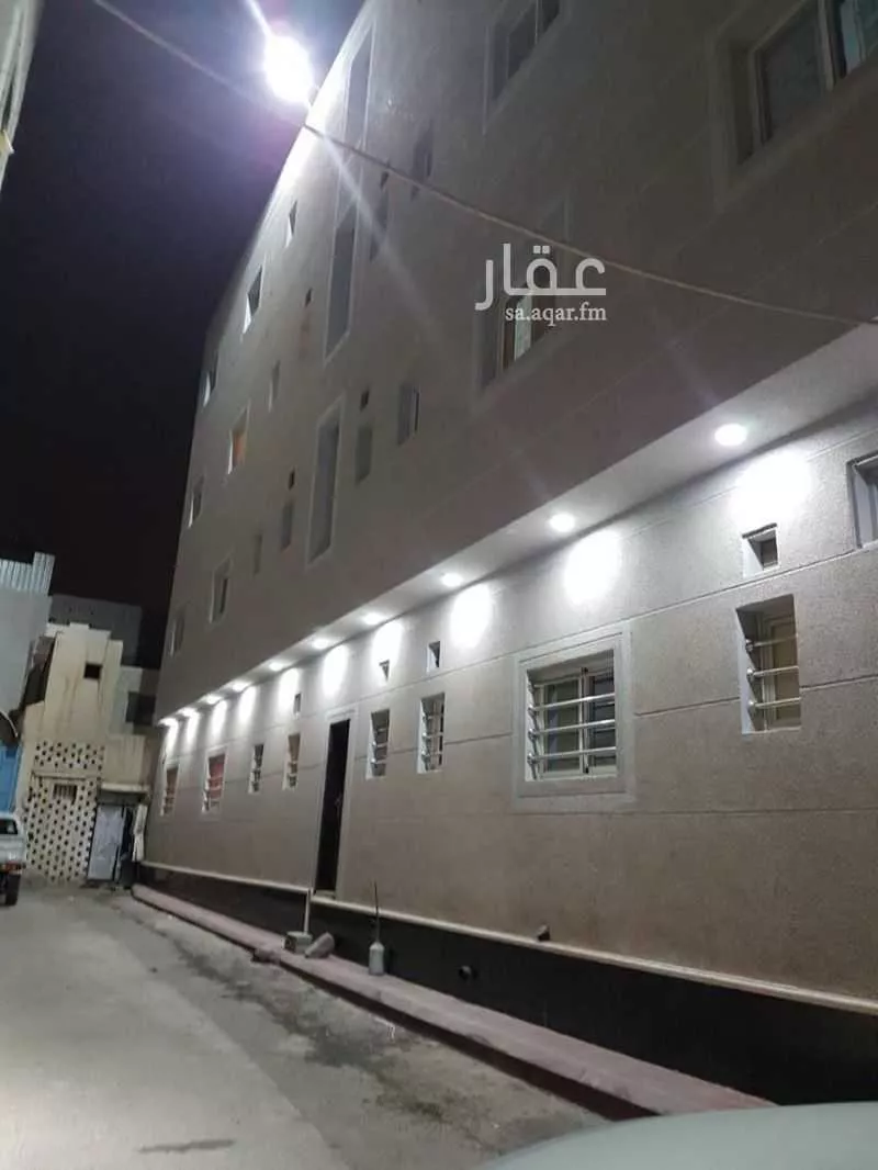 عمارة 370 م² في العمل 2