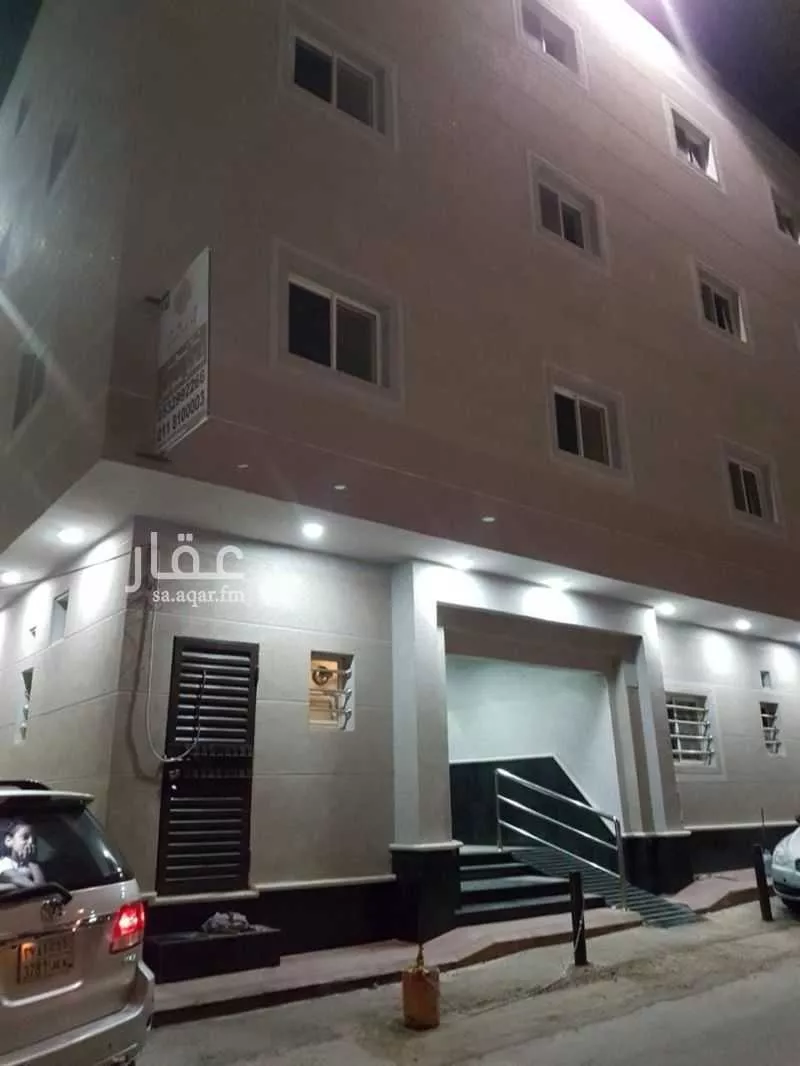 عمارة 370 م² في العمل 4