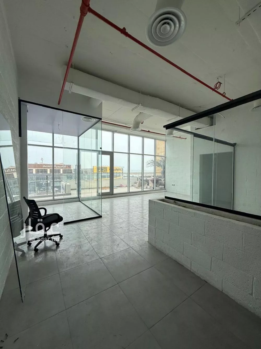 84 sqm office in Al Mazrouiyah 8