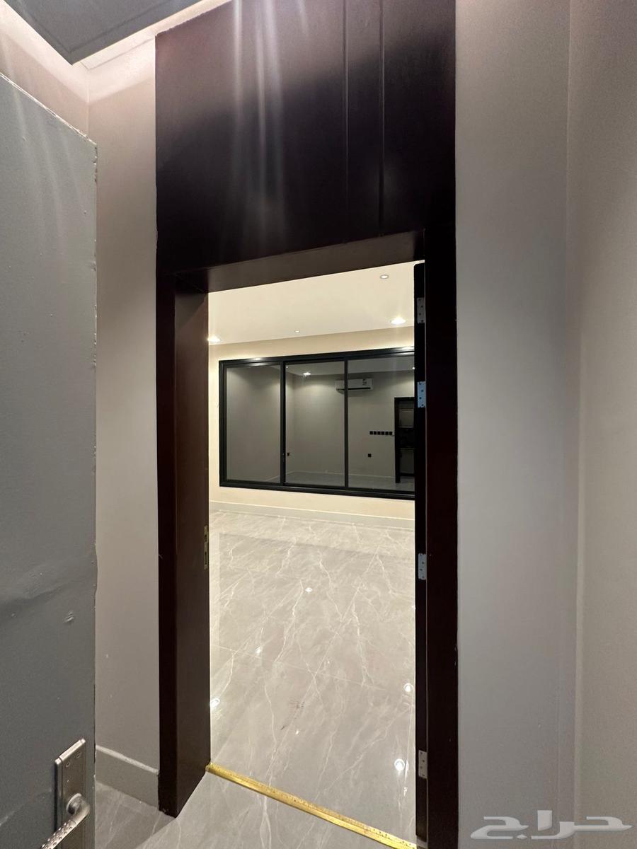 شقة 4 غرف في البيان 4