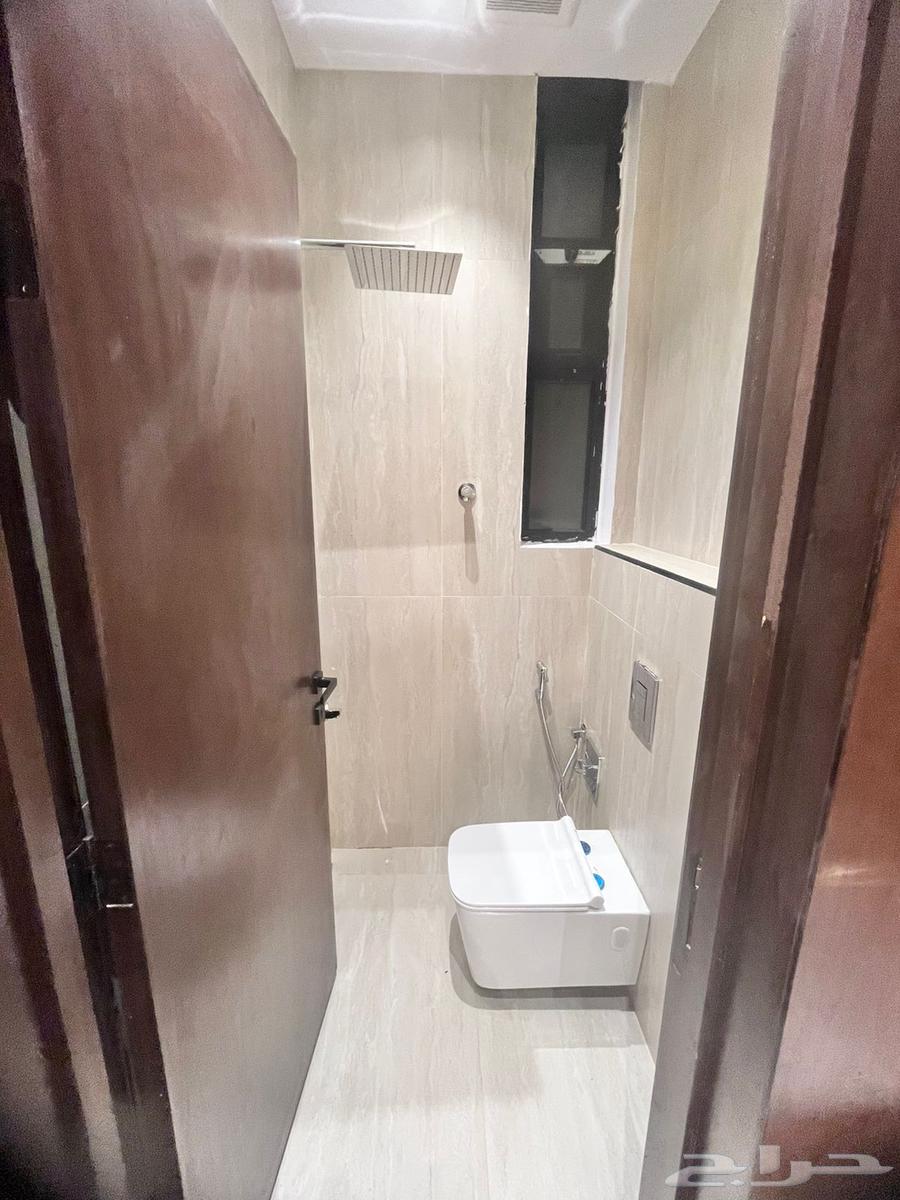 شقة 3 غرف في الرمال 4