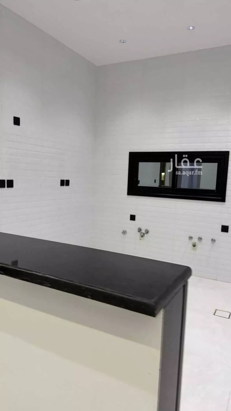 شقة 5 غرف في الفيصلية 5