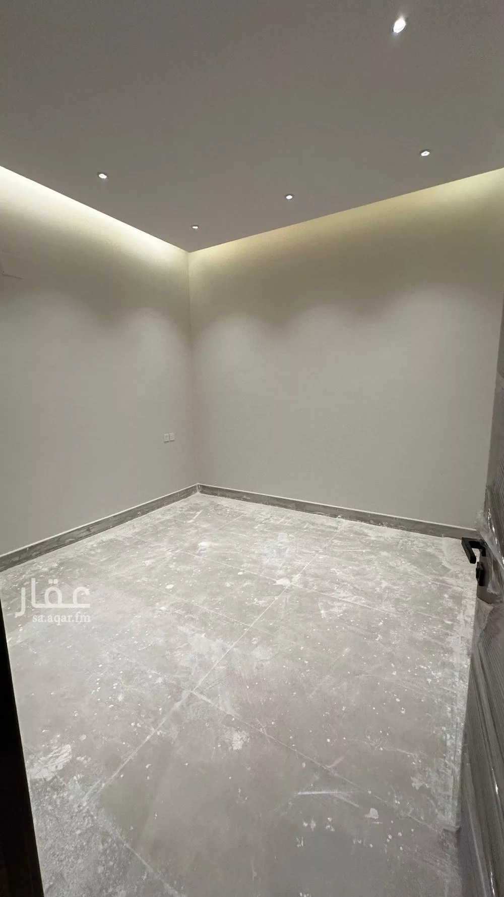 فيلا 5 غرف في ظهرة لبن 22