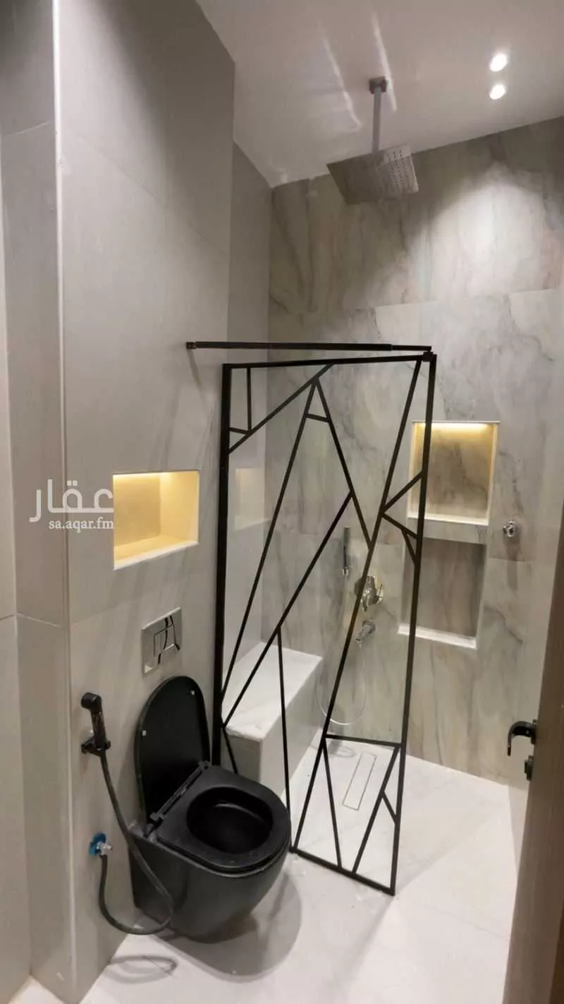 7 bedroom villa in Al Quraynah 3