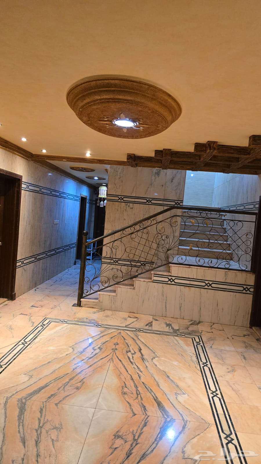 شقة 5 غرف في النسيم 2