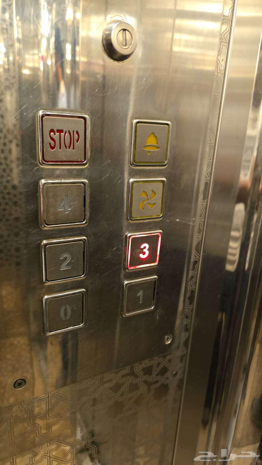 شقة 5 غرف في النسيم 3