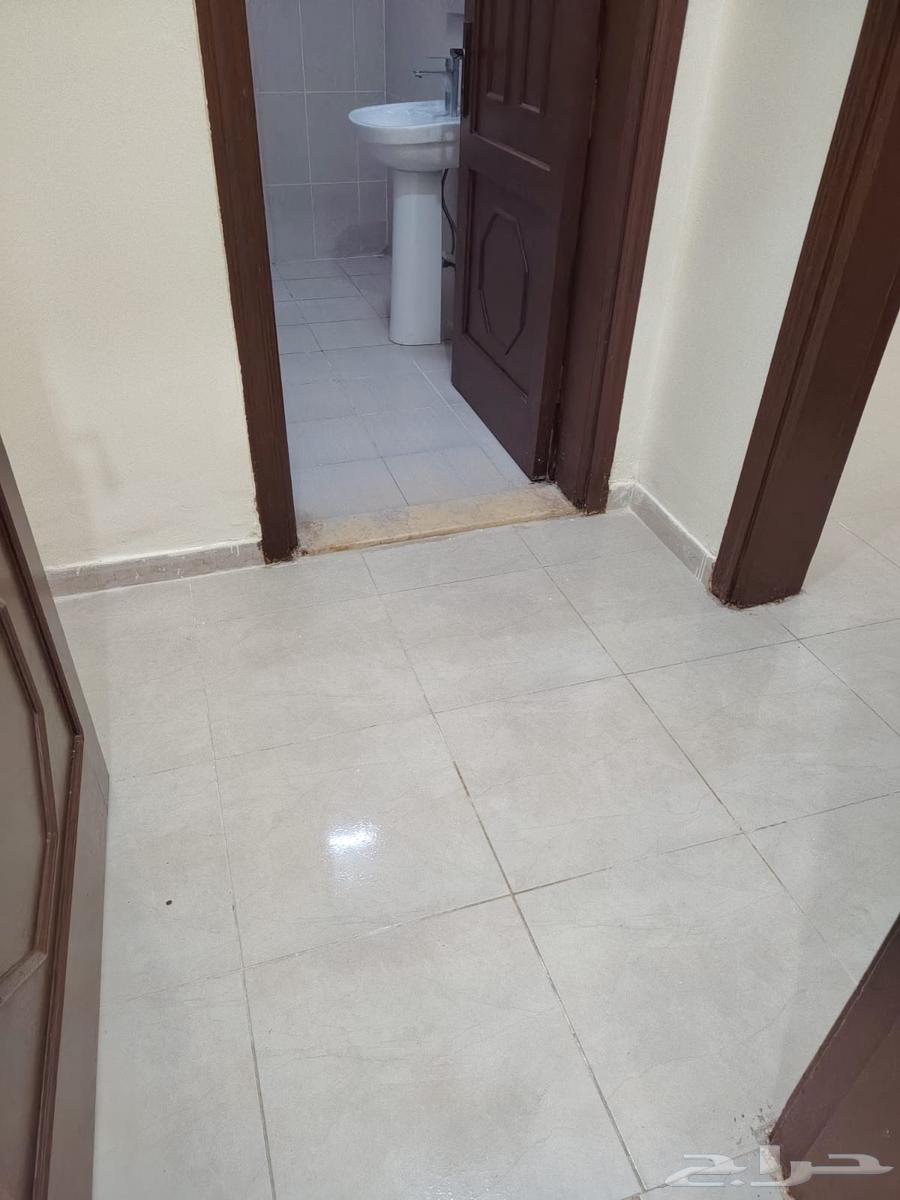 شقة 3 غرف في النزهة 2