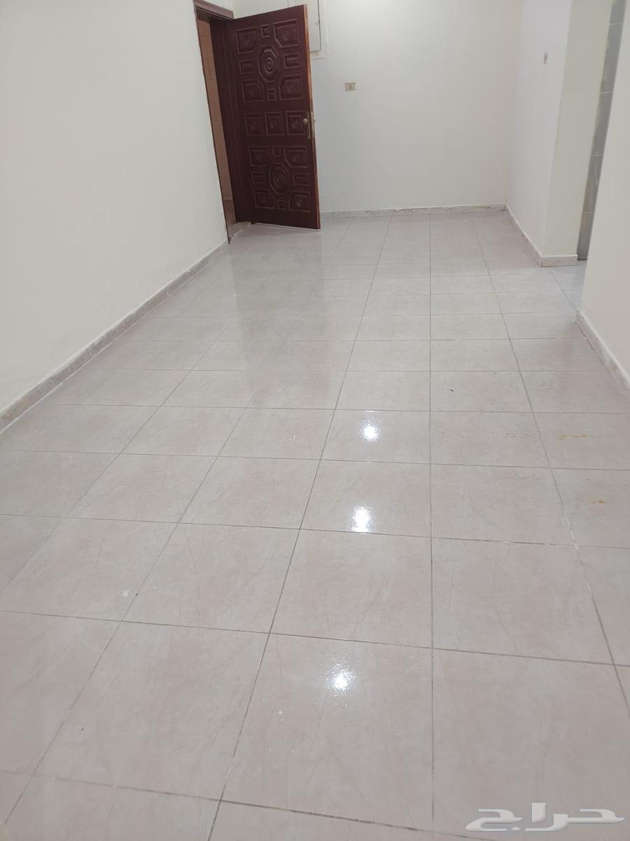 شقة 3 غرف في النزهة 9