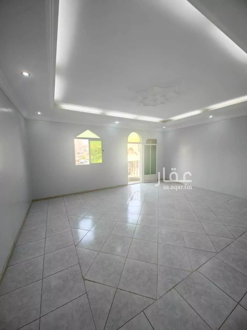 شقة 4 غرف في الواحة 5