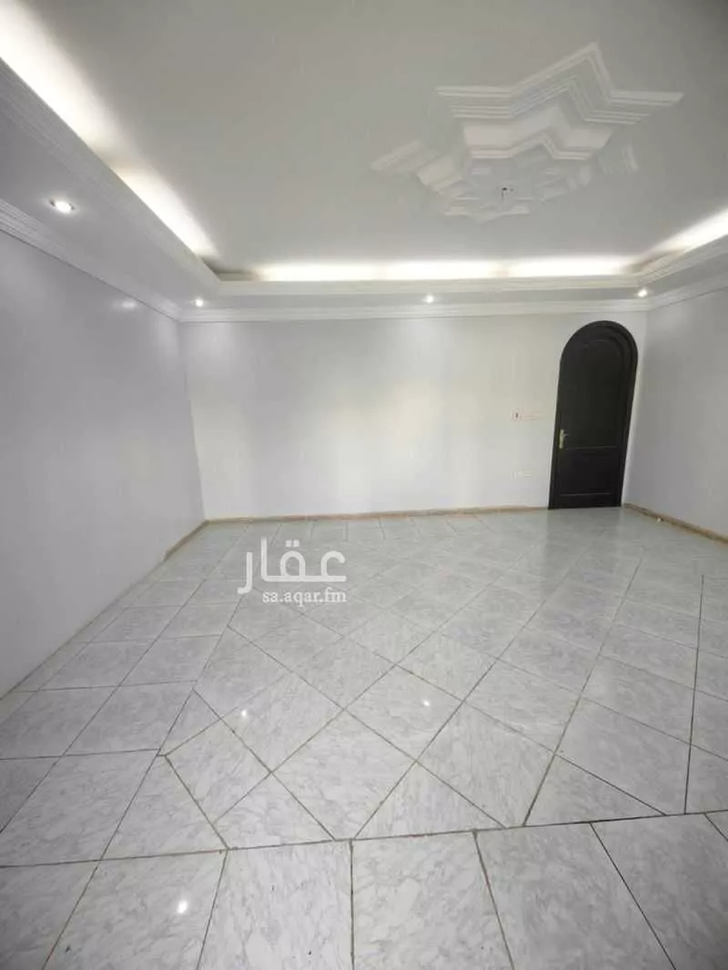 شقة 4 غرف في الواحة 7