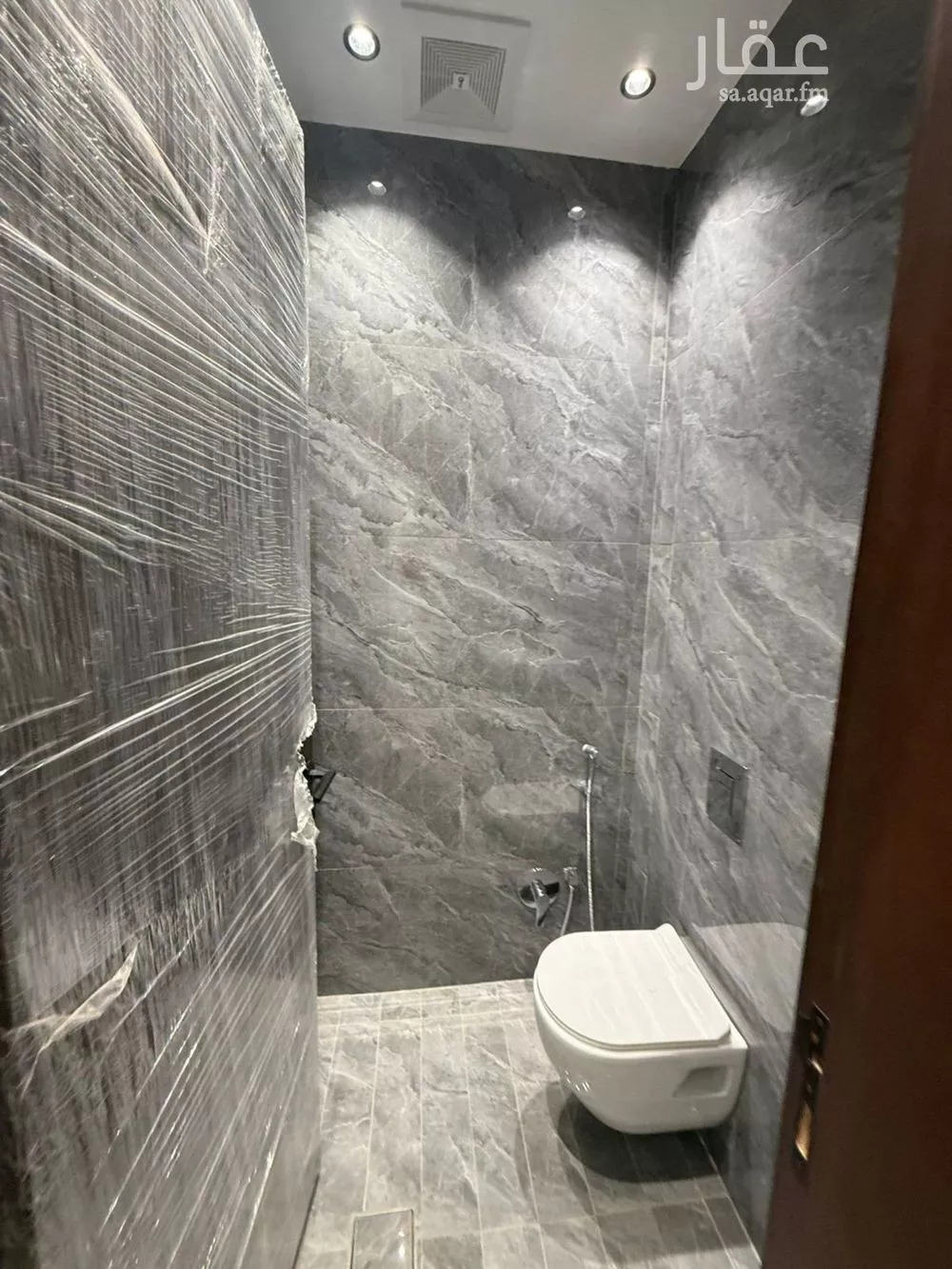 شقة 5 غرف في المهدية 12