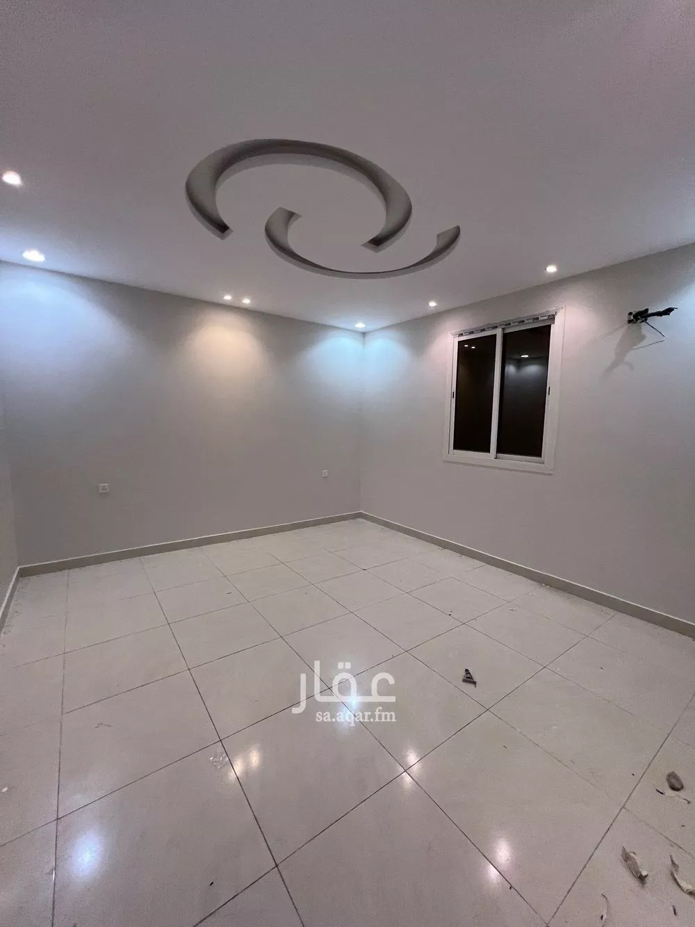 شقة 4 غرف في الواحة 4