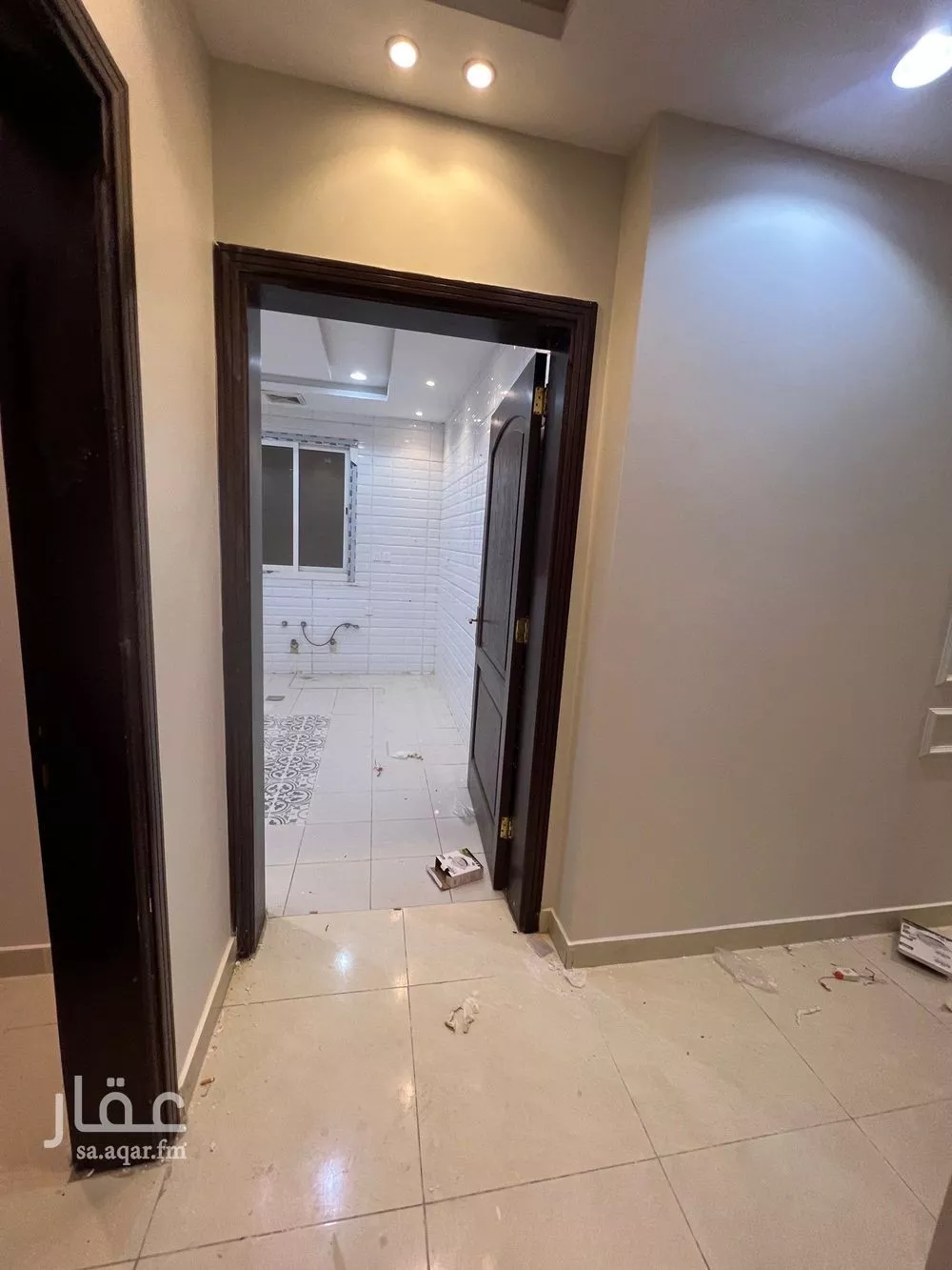 شقة 4 غرف في الواحة 6