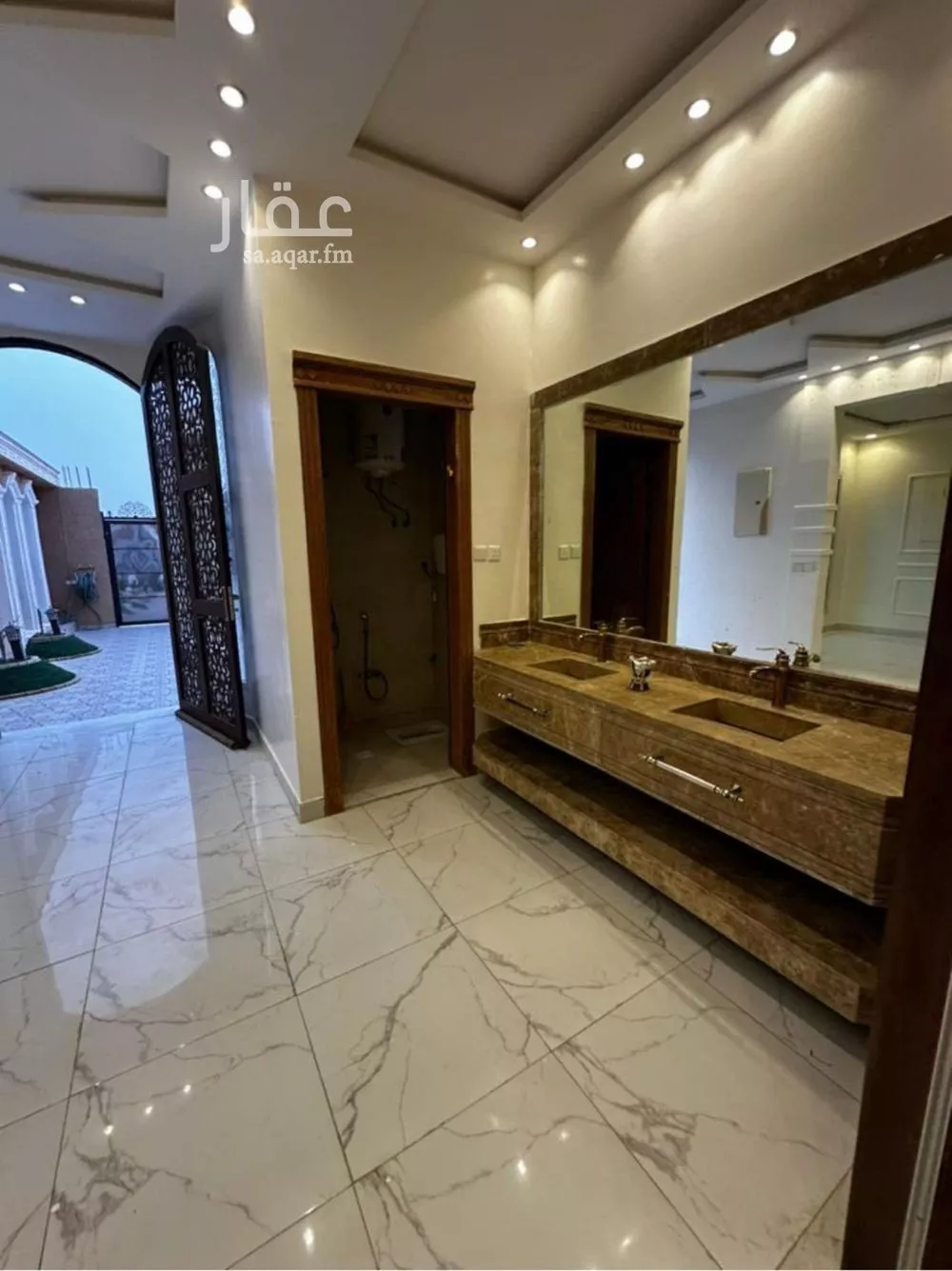 فيلا 4 غرف في عكاظ 21