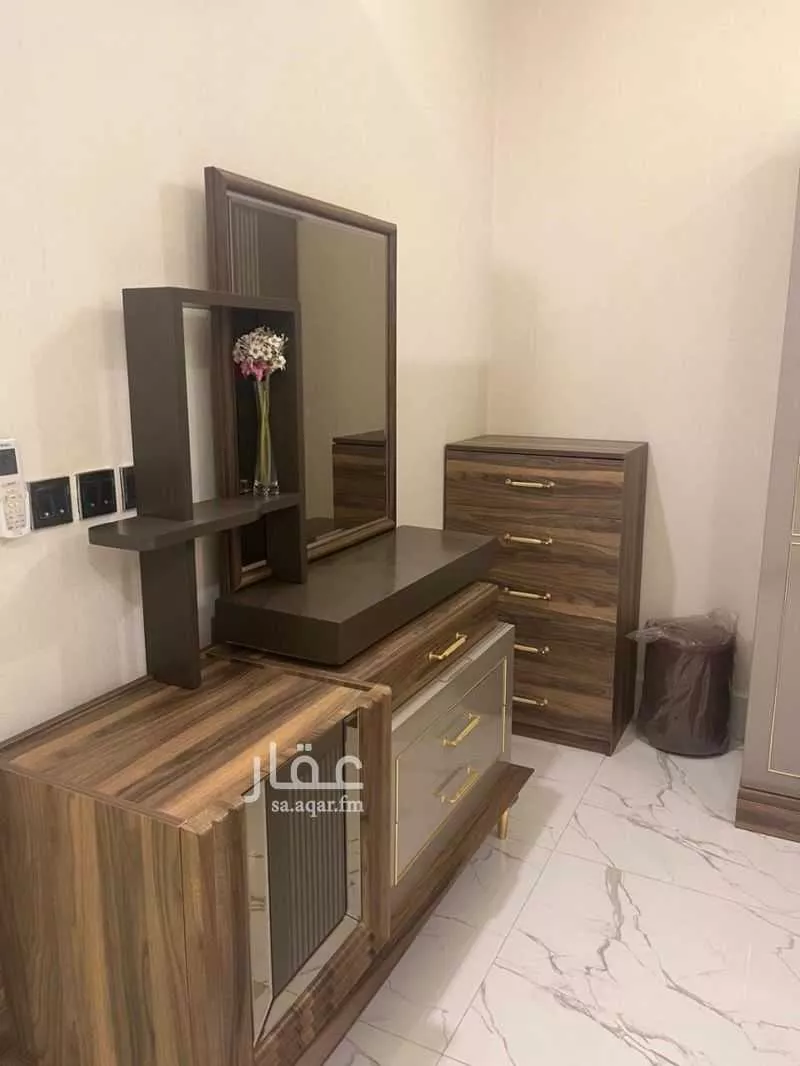 شقة 4 غرف في الملقا 28