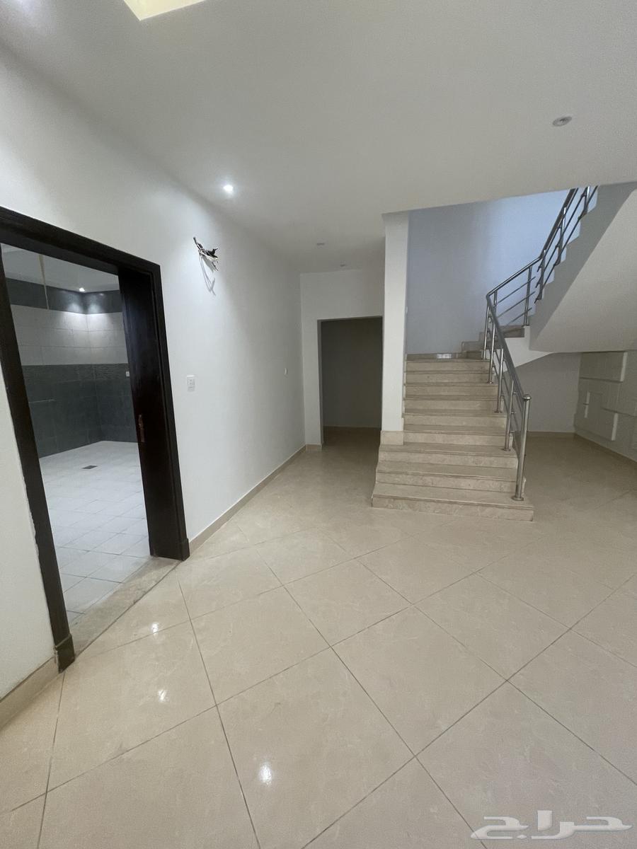 فيلا 6 غرف في الياقوت 14