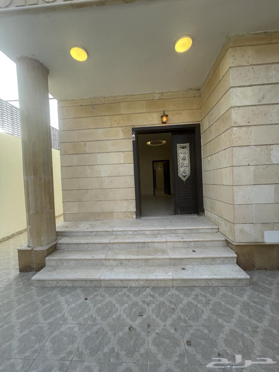 فيلا 6 غرف في الياقوت 4