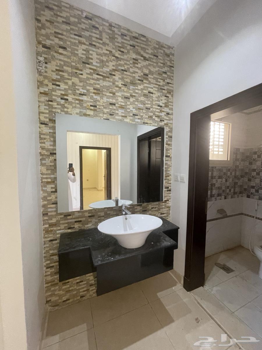 فيلا 6 غرف في الياقوت 8