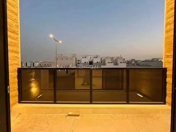 4 bedroom villa in Al Mahdiyyah, Riyadh 6