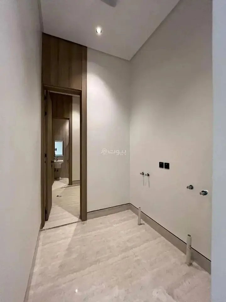 4 bedroom villa in Al Mahdiyyah, Riyadh 11