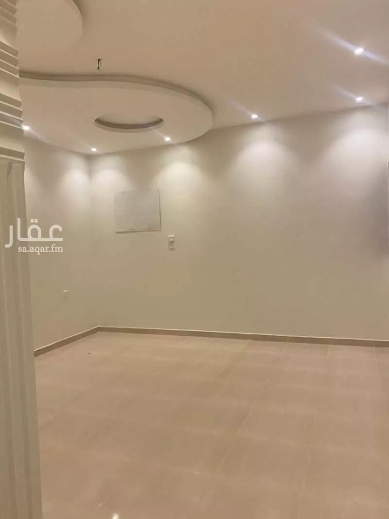 5 bedroom apartment in King Fahd 3